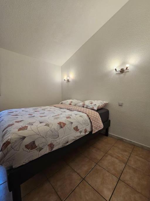 Appartement 50M2 Village Vacances Arles Exterior foto