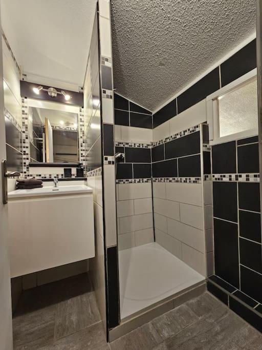 Appartement 50M2 Village Vacances Arles Exterior foto